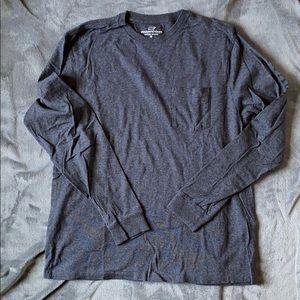 Grey Vineyard Vines long sleeve